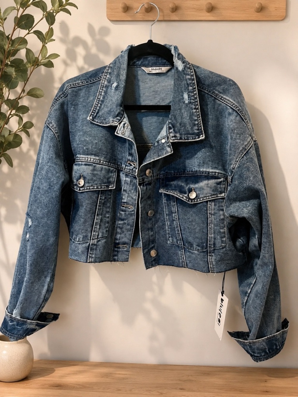 🖤 NWT Blu[edit] Cropped Distressed Denim Jacket XL